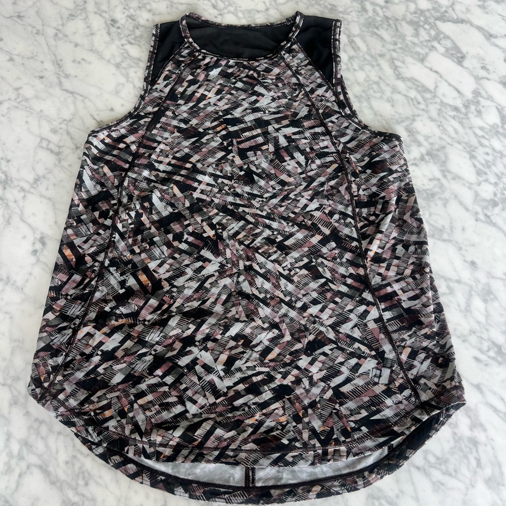 Lululemon Athletica Black and White Graphic Tank Top